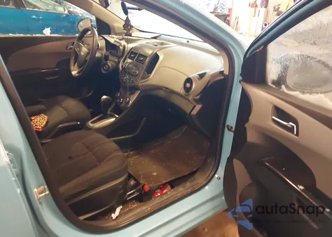 2014 Chevrolet Sonic Lt Auto из США, поврежденный, VIN 1G1JC6EH4E4151526